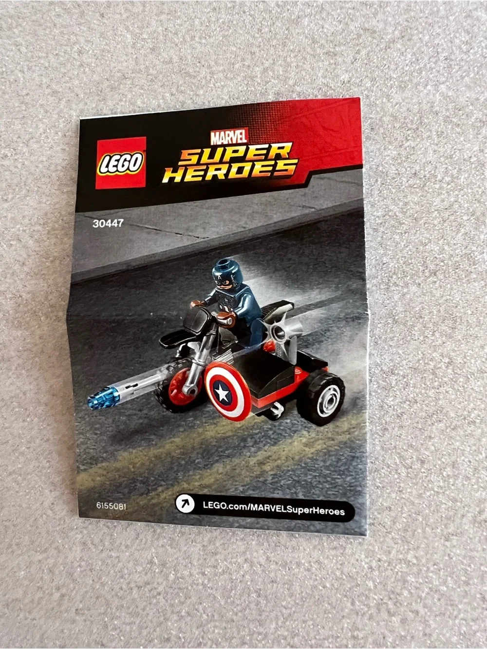 LEGO Marvel Super Heroes #30447 Captain America Motorcycle - Picture 2 of 3
